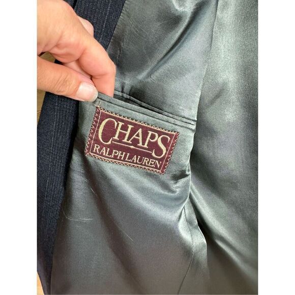 Chaps Ralph Lauren Vintage Men's Size 42 100% Virgin Wool Gray Striped Two Butto - Picture 9 of 16